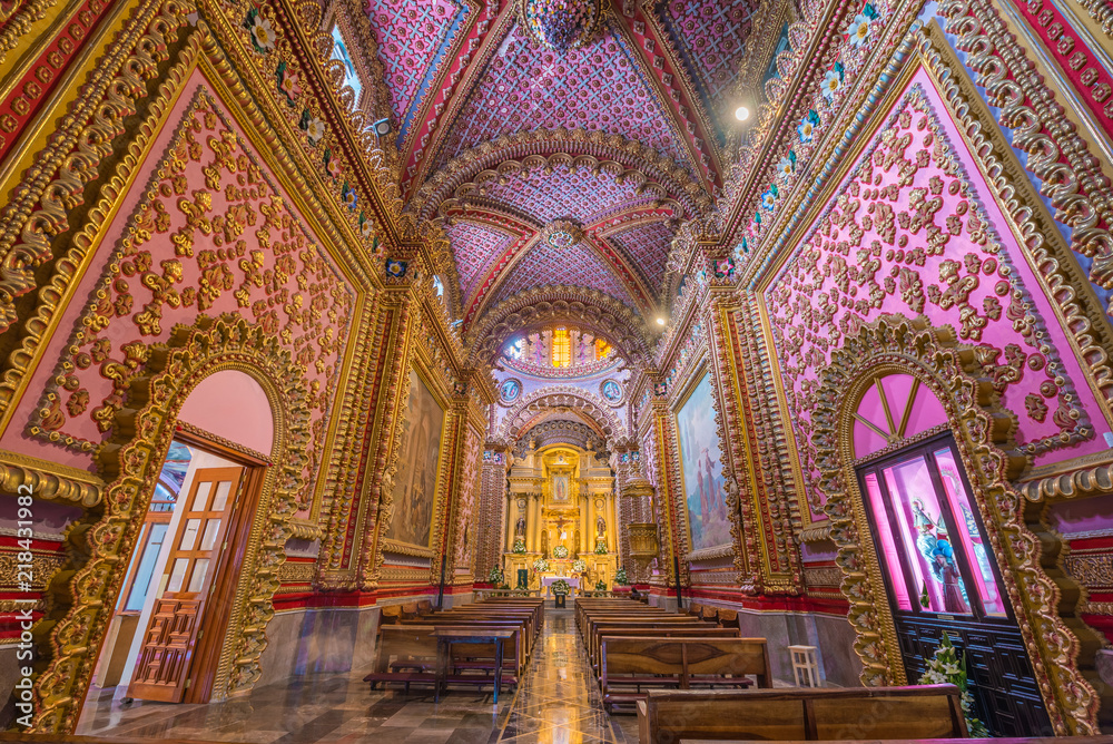 Stunning and colorful interior decor of San Diego temple in Morelia,  Michoacan, Mexico foto de Stock | Adobe Stock