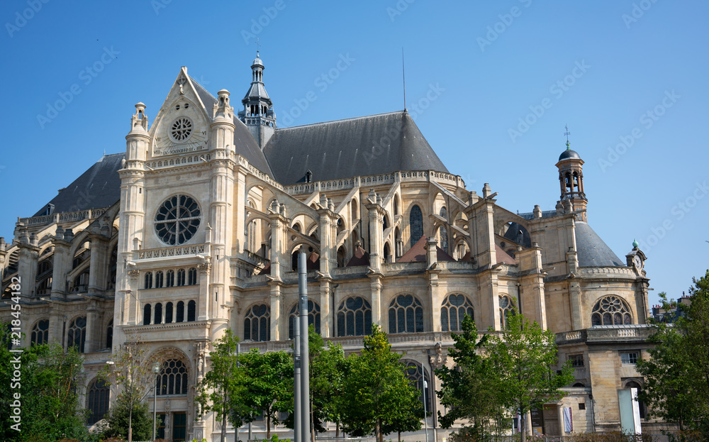 Obraz premium Church of Saint-Eustache in the center of Paris