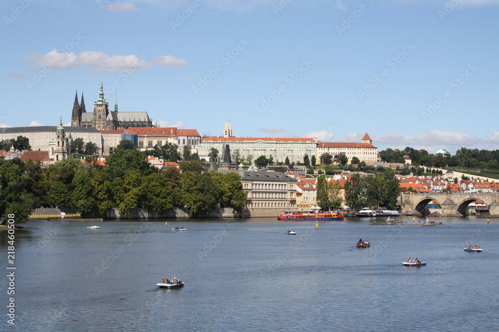 Blick auf Prag und Karlsbrücke