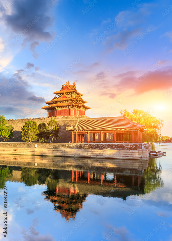Watchtower of Forbidden City at sunset,Beijing,China Watchtower of Forbidden City at sunset,Beijing,China