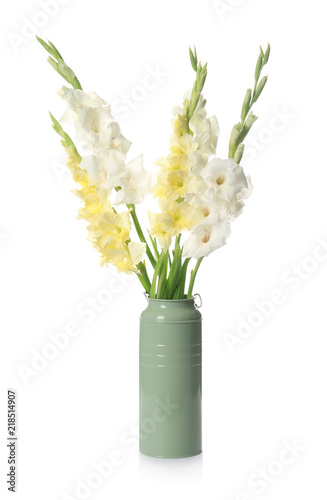 Fototapeta Naklejka Na Ścianę i Meble -  Vase with beautiful gladiolus flowers on white background