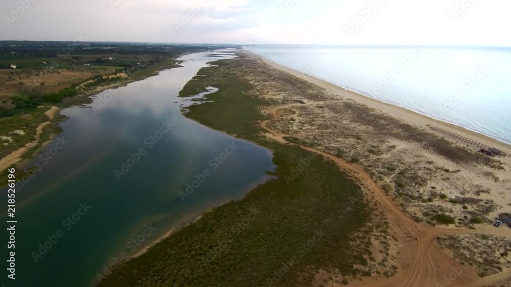 Drone en Algarve de Portugal. Playas de Tavira y Ria Formosa Drone en Algarve de Portugal. Playas de Tavira y Ria Formosa