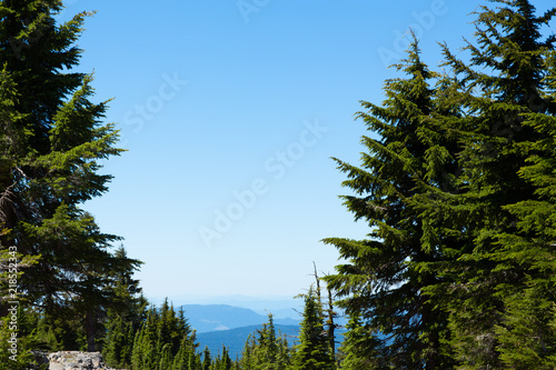 Crater lake in Oregon, the deepest lake in North America
