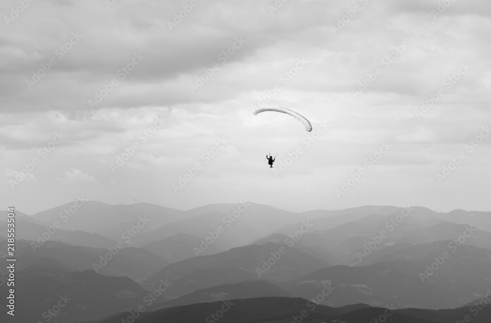 Black-and-white view of the Paraglider Black-and-white view of the Paraglider