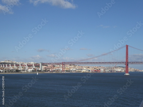 Lissabon  - Blick vom Tejo © Marion
