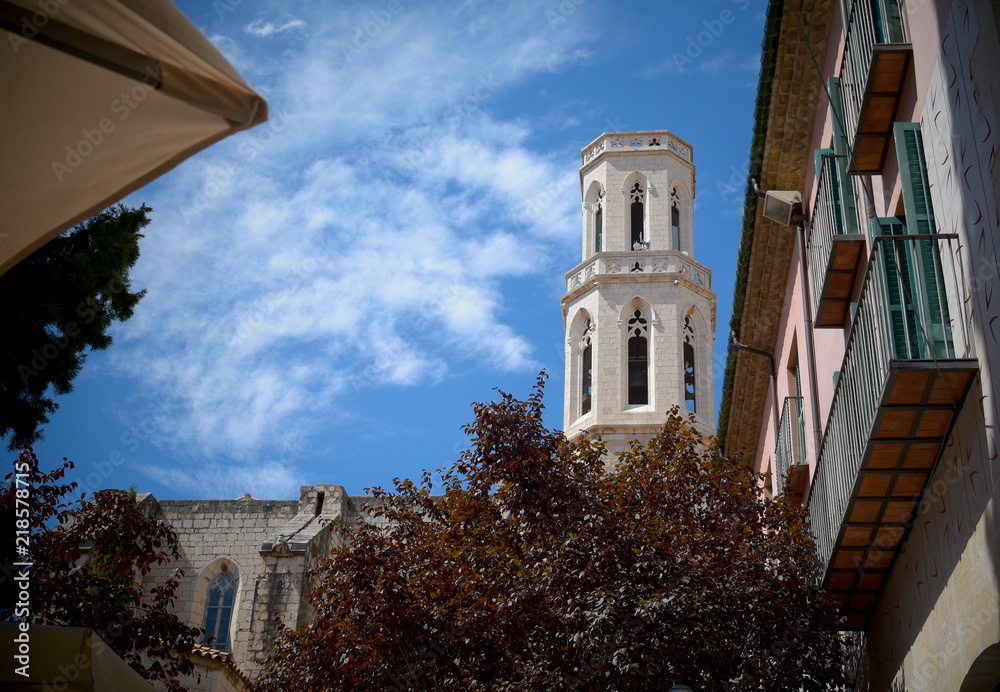 Fototapeta premium L'église de Figuères _ Espagne