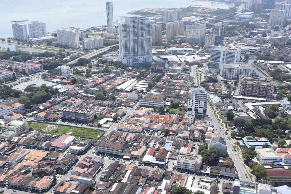 Obraz premium View of the harbour of George Town from the 66th Floor of the Komtar Tower