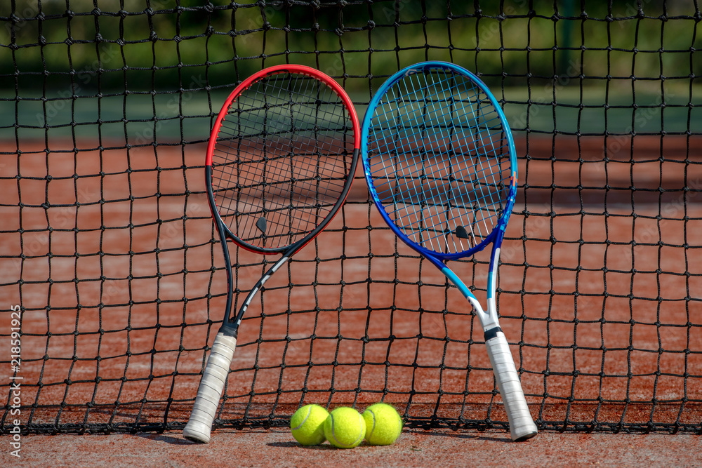 Outdoor tennis rackets