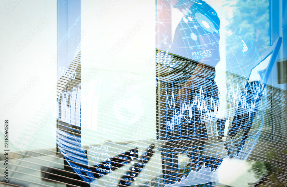 Obraz premium Double exposure of businessman working with new modern computer show social network structure as concept