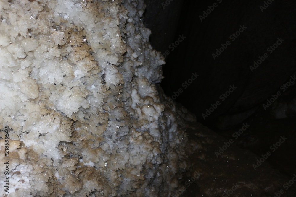 Fototapeta premium Beautiful crystals of karst caveBeautiful crystals of karst cave