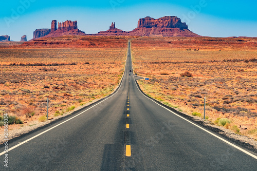 Road to Monument Valley, Utah