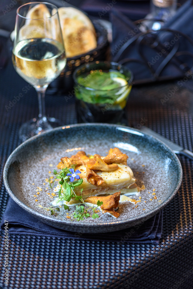 Au gratin with chanterelle Au gratin with chanterelle