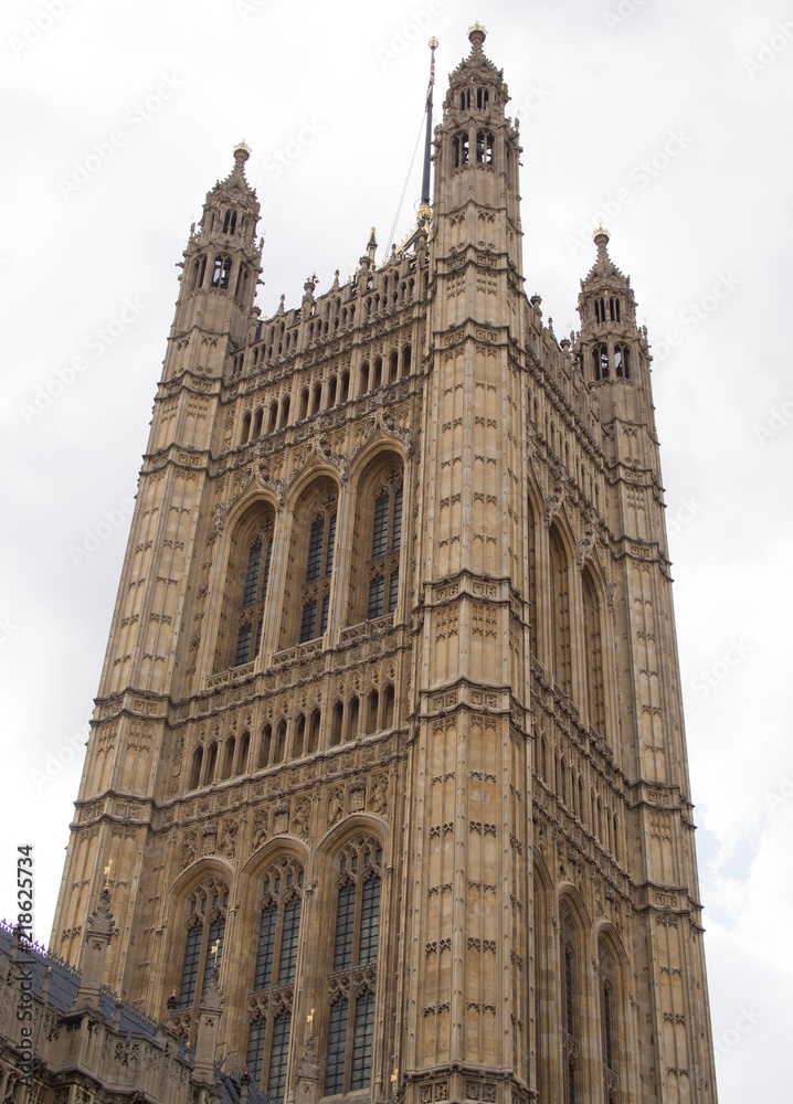 Parlamentsarchiv - Victoria Tower im Westminster Palace in London 