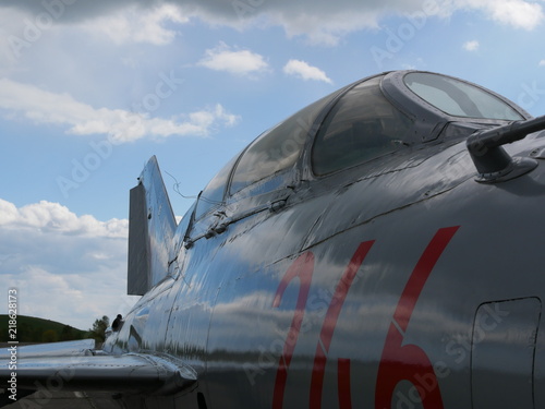 MIG 21