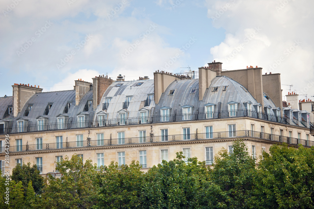 Paris residential buildings 
