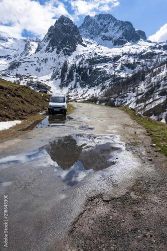Obraz na płótnie Route de haute montagne w salonie