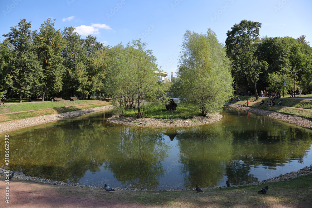 Fototapeta premium Catherine Park in a sunny summer day. Moscow, Russia