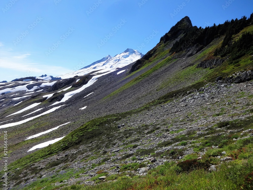 Views of Mount Baker and Coleman Pinnacle from Ptarmigan Ridge Trail