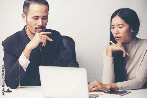 Consultation of businessmen...