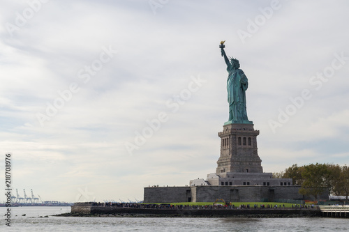 Statue of Liberty in NYC © rmbarricarte