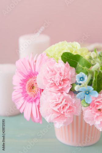 ガーベラとカーネーションの花束