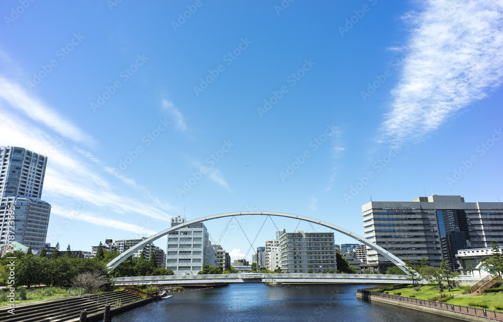 Fototapeta premium 運河のある風景