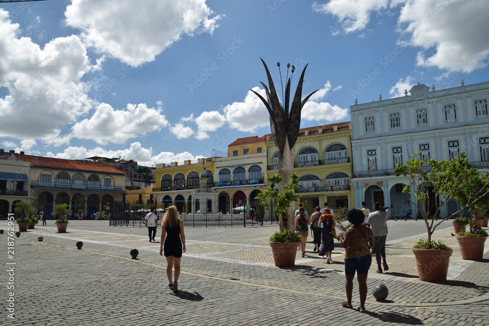 Obraz premium Plaza in Havana Cuba