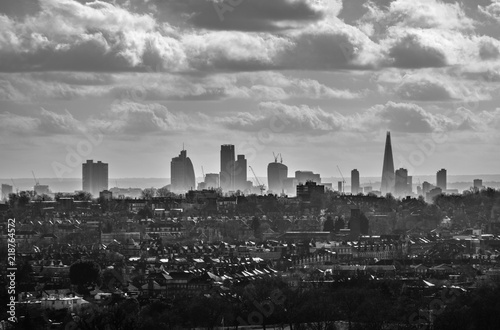 London Skyline © Dustin