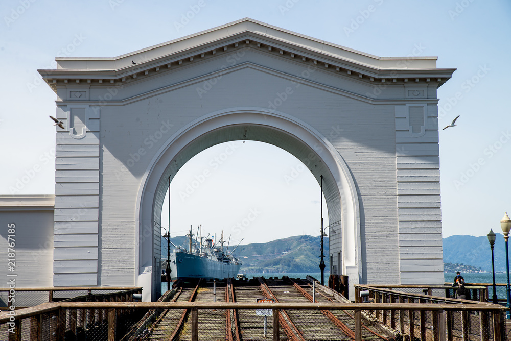 Fototapeta premium Historisches Fährterminal in San Francisco
