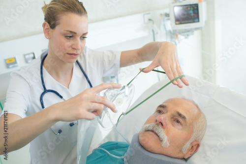 patient with neck support