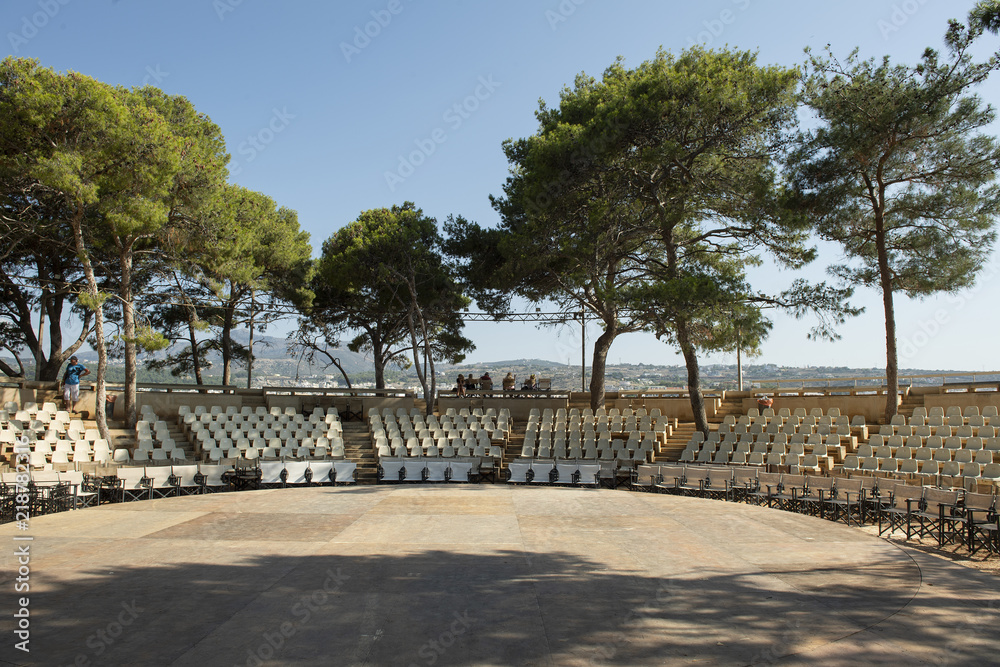 Konzertbestuhlung auf der Fortezza von Rethymnon, Kreta, Griechenland