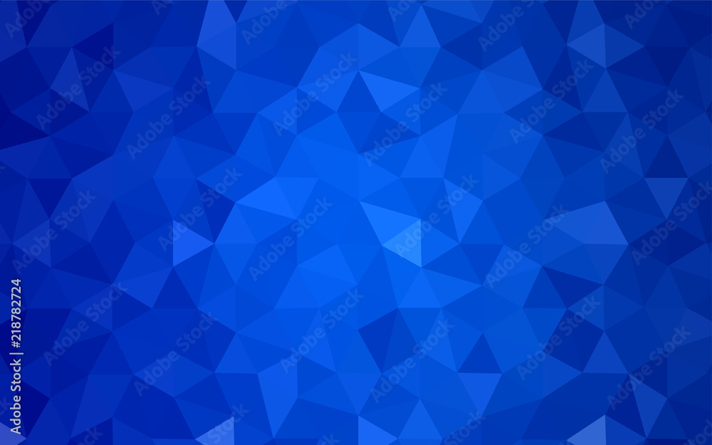 Obraz premium Light Green vector shining triangular layout.