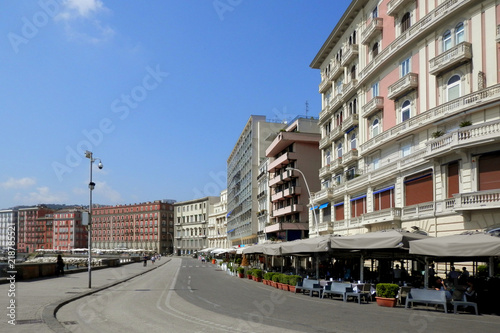 Obraz na płótnie Napoli palazzi e lungomare caracciolo