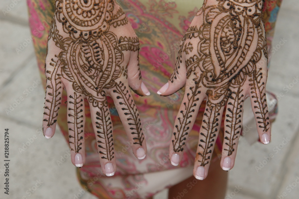 Obraz premium Mehndi Hands