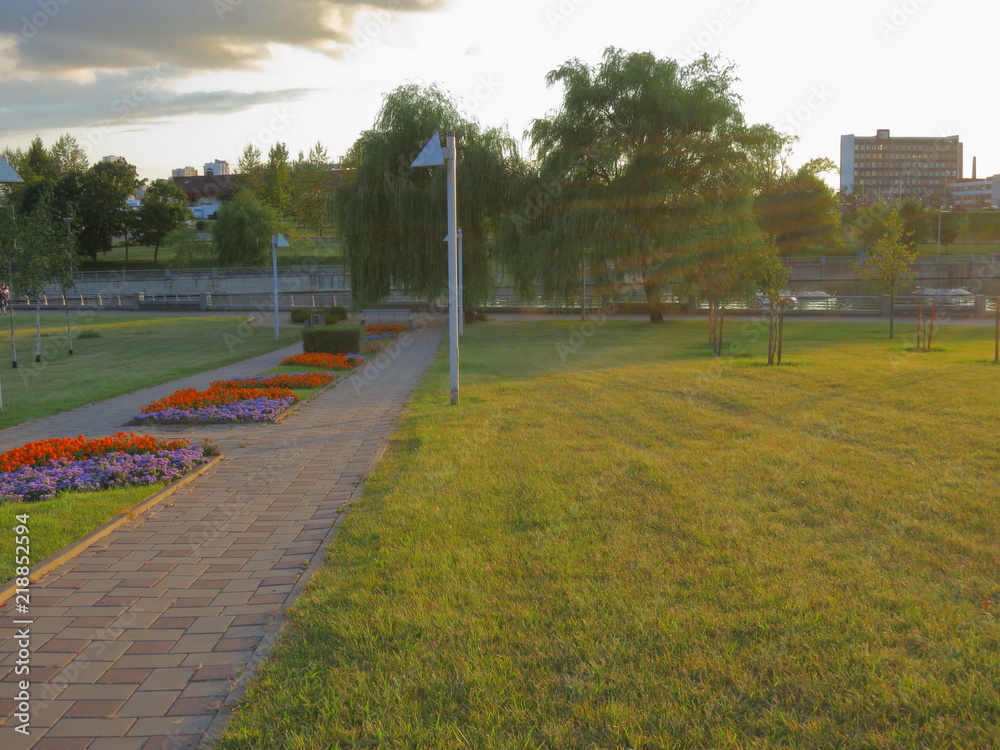 Naklejka premium City landscape with walkways for walks