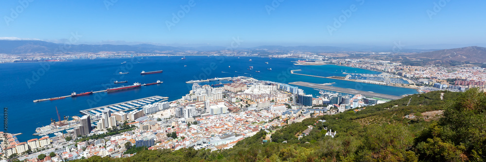 Gibraltar Hafen Panorama Port Schiffe Flughafen Meer Mittelmeer Urlaub Stadt