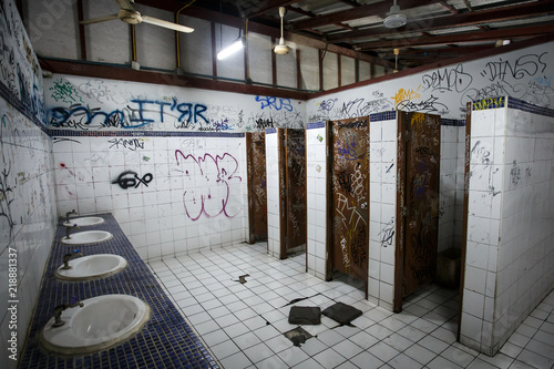 Ghetto Restroom / Toilet © Sam D'Cruz