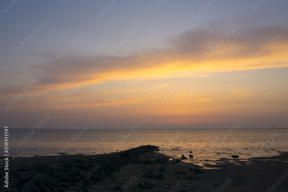 Abendstimmung an der Nordsee, Norddeich, Norden, Ostfriesland, Niedersachsen, Deutschland, Europa