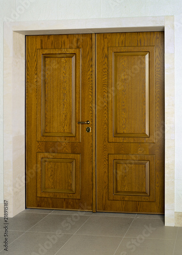 Image of closed wooden security door © Valentin