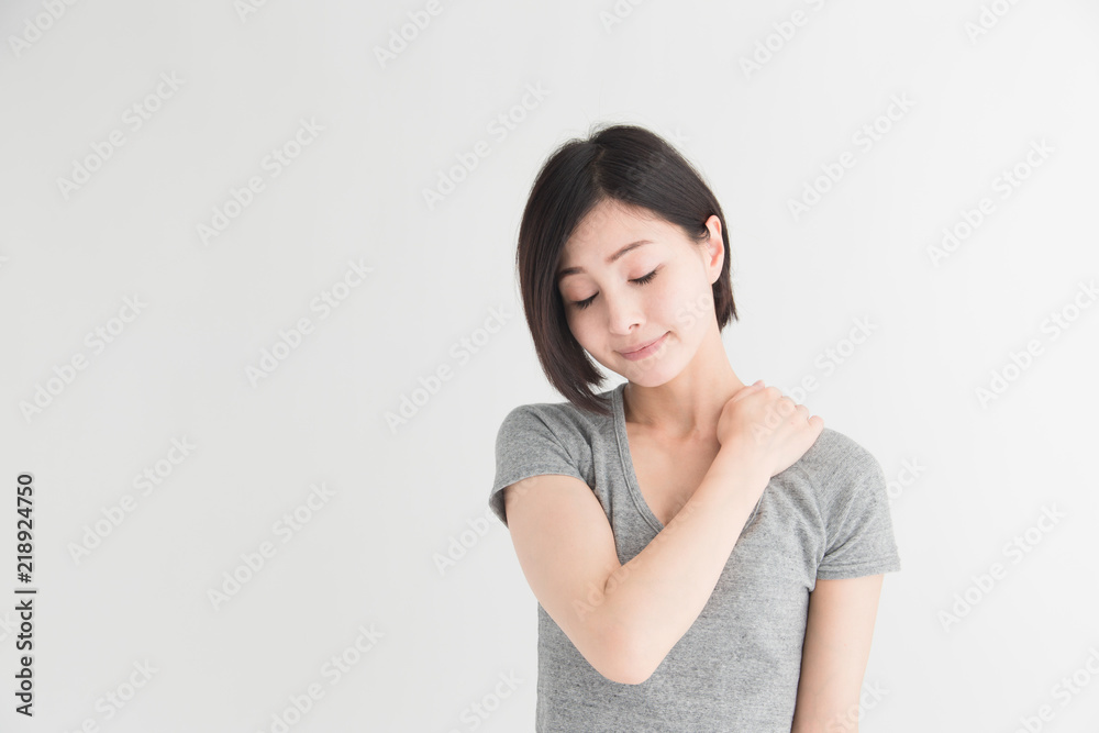 Tシャツ・女性・白バック