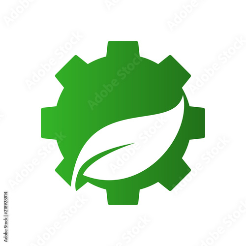 Icono plano engranaje con hoja en espacio negativo en color verde