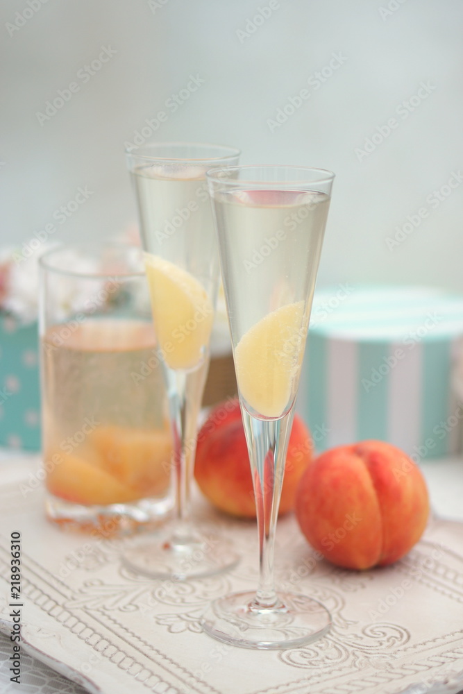 ピーチな炭酸 桃のシャンパン Stock Photo Adobe Stock