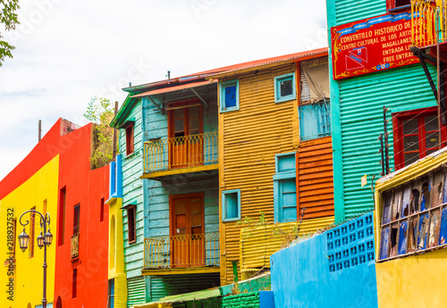 Obraz na plátně View of colorful buildings in the city center, Buenos Aires, Argentina