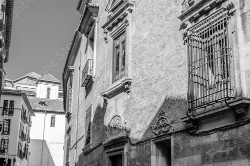 Black and white image of Granada architecture © vli86