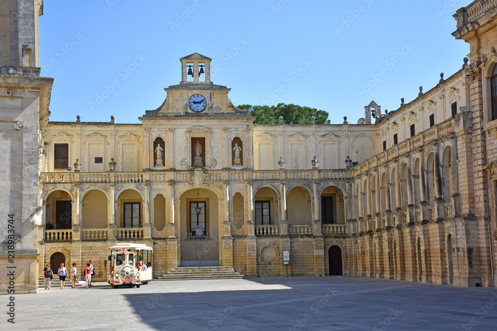 Italy, Lecce, Duomo square, cloister of the Catholic seminary. View and architectural details.