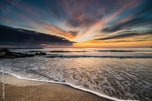Fototapeta Naklejka Na Ścianę i Meble -  Beautiful Sunrise on the Beach