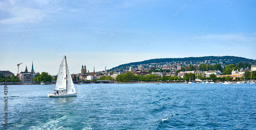 Fototapeta premium Boating on the Lake of Zurich in Switzerland