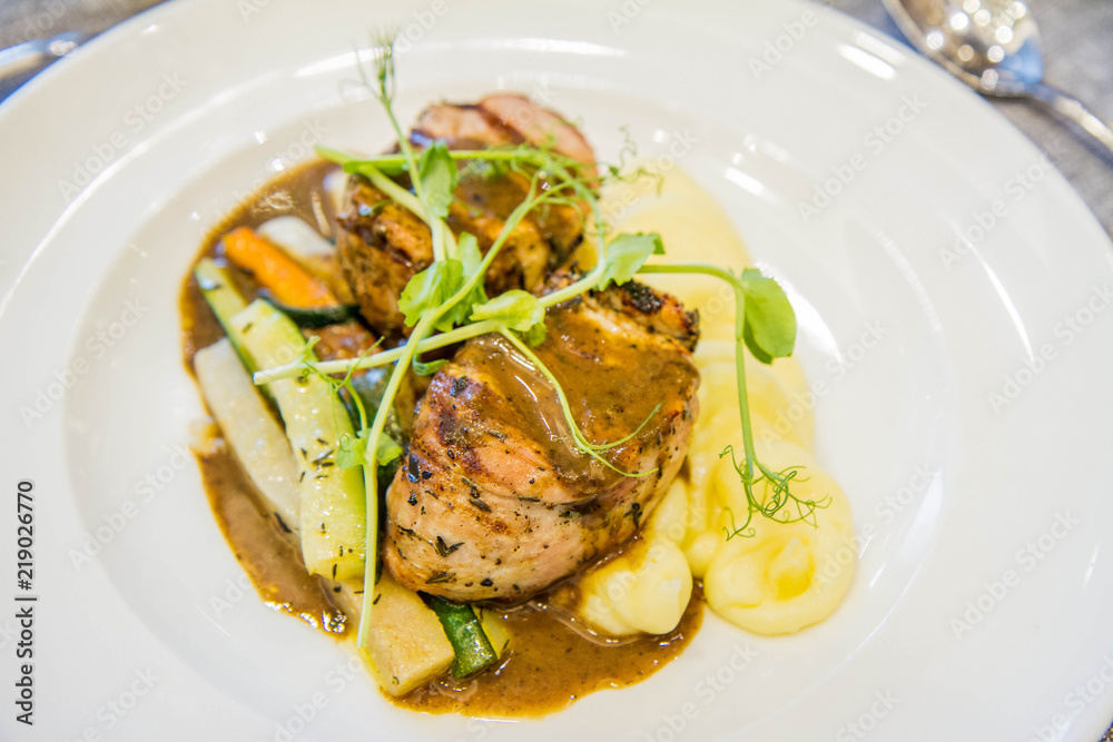 Pork tenderloin with mashed potatoes and steamed vegetables Pork tenderloin with mashed potatoes and steamed vegetables