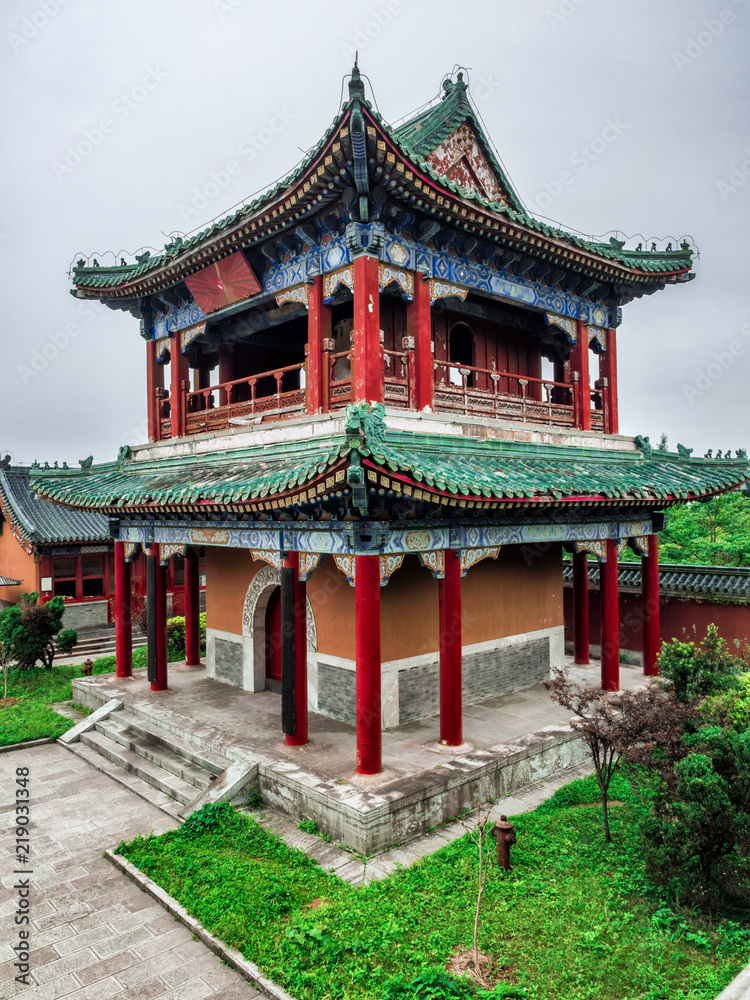 Fototapeta premium Buddhist Temple with colorful decorative details at the top of the Tianmen Mountain, Hunan Province, Zhangjiajie, China