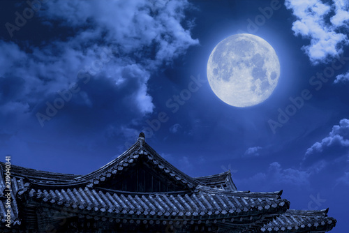 A full moon can be seen in Chuseok, Korea's Thanksgiving Day.